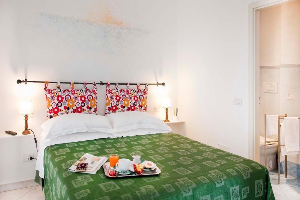 Bed and Breakfast A due Passi à Forte dei Marmi Extérieur photo